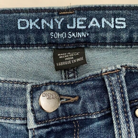 ⭐️DKNY Soho Skinny Jeans⭐️ - Picture 4 of 11